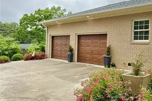 1005 Colonial Dr, Albemarle, NC 28001 - Photo 29
