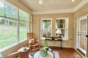 1005 Colonial Dr, Albemarle, NC 28001 - Photo 9