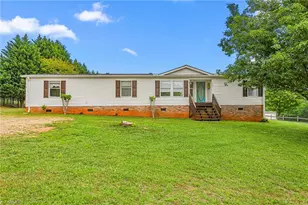 1149 Plantation Way, Trinity, NC 27370 - Photo 3
