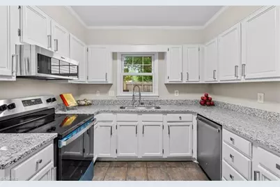 3210 Regents Park Lane #D, Greensboro, NC 27455 - Photo 15