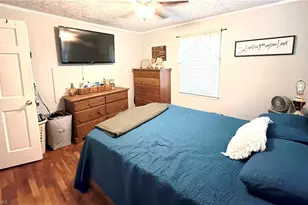 126 Auburn Ave, Elkin, NC 28621 - Photo 13