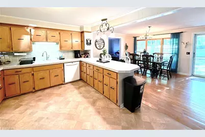 126 Auburn Avenue, Elkin, NC 28621 - Photo 7