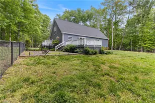 610 Forrest Dr, Reidsville, NC 27320 - Photo 9