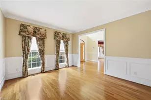 736 Meadowood Dr, Burlington, NC 27215 - Photo 7