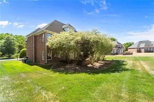 736 Meadowood Dr, Burlington, NC 27215 - Photo 45