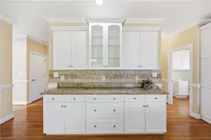 736 Meadowood Dr, Burlington, NC 27215 - Photo 19