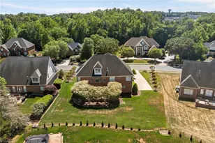 736 Meadowood Dr, Burlington, NC 27215 - Photo 41