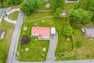 103 Howard St, Pilot Mountain, NC 27041 - Photo 25