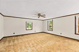 103 Howard St, Pilot Mountain, NC 27041 - Photo 17