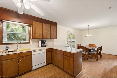 424 West Street, King, NC 27021 - Photo 11
