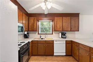 424 West St, King, NC 27021 - Photo 9