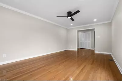 912 Hilltop Boulevard, Reidsville, NC 27320 - Photo 11