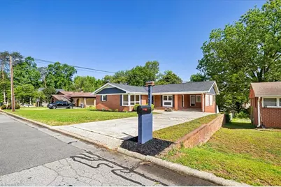 912 Hilltop Boulevard, Reidsville, NC 27320 - Photo 3