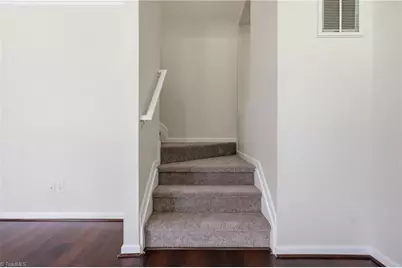 4 Vodington Circle, Greensboro, NC 27405 - Photo 9
