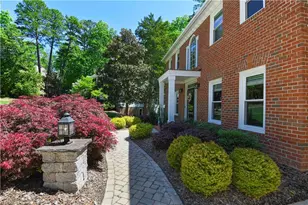 2700 Red Gate Ct, Jamestown, NC 27282 - Photo 3