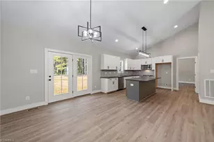 410 Potters Landing, Denton, NC 27239 - Photo 15