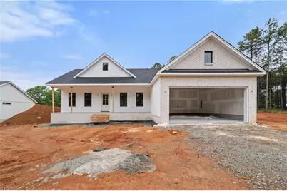 410 Potters Landing, Denton, NC 27239 - Photo 3