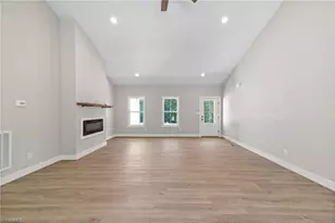 410 Potters Landing, Denton, NC 27239 - Photo 5