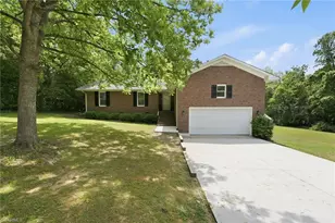 503 E Orange St, Mebane, NC 27302 - Photo 1