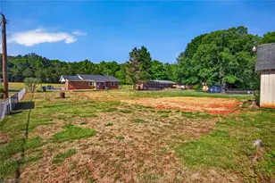 1285 Meadowbrook Dr, King, NC 27021 - Photo 33