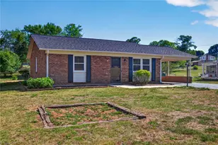1285 Meadowbrook Dr, King, NC 27021 - Photo 3