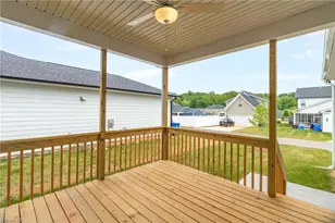 1640 Cross Vlg Ave, Kernersville, NC 27284 - Photo 25