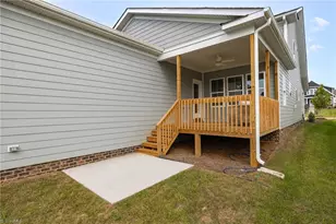 1640 Cross Vlg Ave, Kernersville, NC 27284 - Photo 39