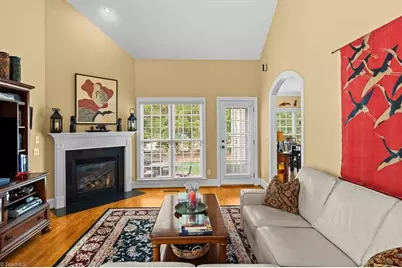 36 Willett Way, Greensboro, NC 27408 - Photo 5