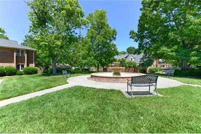 1 Fountain Manor Drive #B, Greensboro, NC 27405 - Photo 25