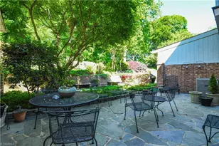 1 Fountain Manor Dr, Greensboro, NC 27405 - Photo 3