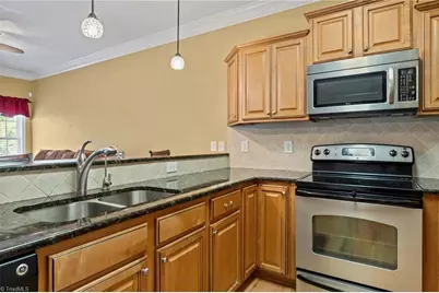 410 Beaumont Circle, Clemmons, NC 27012 - Photo 7