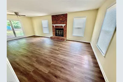736 Huntington Court, Burlington, NC 27215 - Photo 5