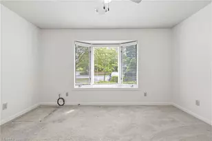 2609 Spring Bridge Cir, Greensboro, NC 27410 - Photo 11