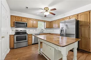 2609 Spring Bridge Cir, Greensboro, NC 27410 - Photo 23
