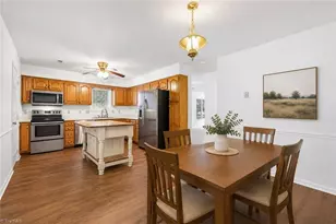 2609 Spring Bridge Cir, Greensboro, NC 27410 - Photo 17