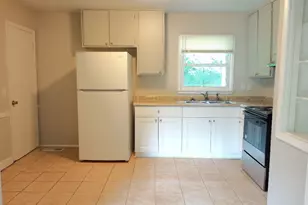 1036 Shalimar Dr, Winston-Salem, NC 27107 - Photo 5