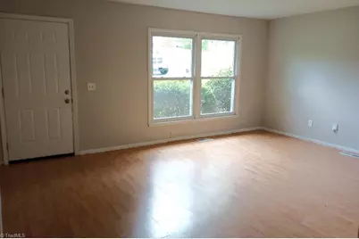1036 Shalimar Drive, Winston-Salem, NC 27107 - Photo 7