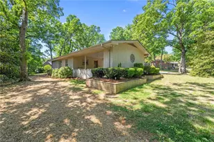2220 Lakeview Terrace, Burlington, NC 27215 - Photo 41