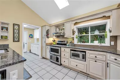 1098 Phillips Way, Wilkesboro, NC 28697 - Photo 15