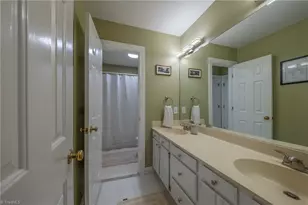 1609 Helmwood Dr, Greensboro, NC 27410 - Photo 17