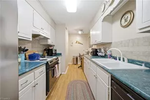 1702 N Hamilton St, High Point, NC 27262 - Photo 11