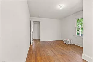 611 W Lexington Ave, High Point, NC 27262 - Photo 23