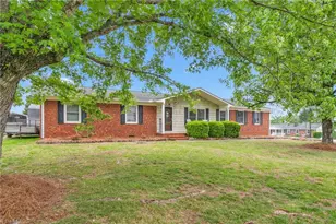 3810 Azalea Ln, Trinity, NC 27370 - Photo 3