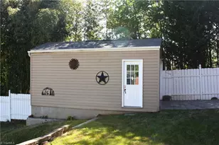905 F St, North Wilkesboro, NC 28659 - Photo 31