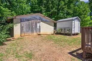 121 Manor Dr, High Point, NC 27260 - Photo 23