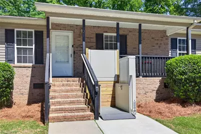 121 Manor Drive, High Point, NC 27260 - Photo 3