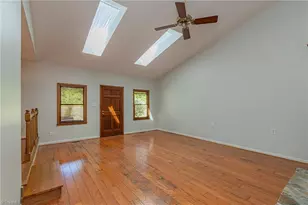 6304 Sable Ln, Greensboro, NC 27406 - Photo 11