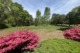 2109 Kivett Dr, Greensboro, NC 27406 - Photo 3