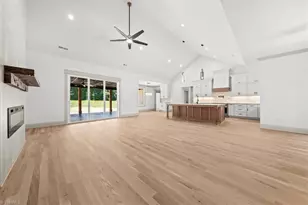 101 Maxmillian Dr, Greensboro, NC 27406 - Photo 15