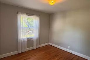 3101 Peebles Dr, Greensboro, NC 27403 - Photo 7